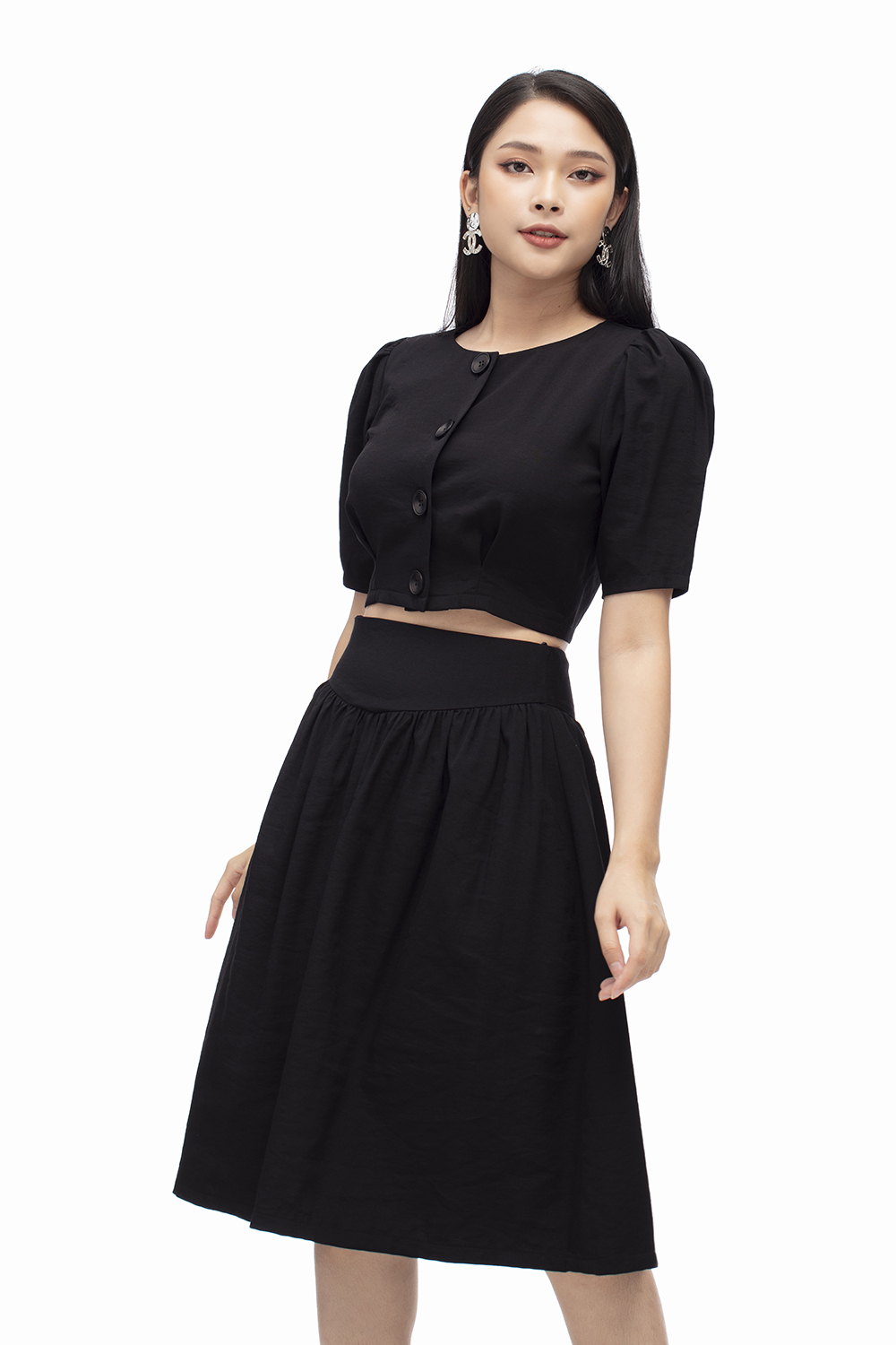 Chân váy dáng xòe màu đen 