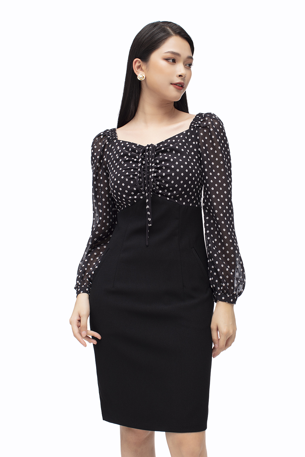 Đầm đen công sở phối chấm bi tay dài 