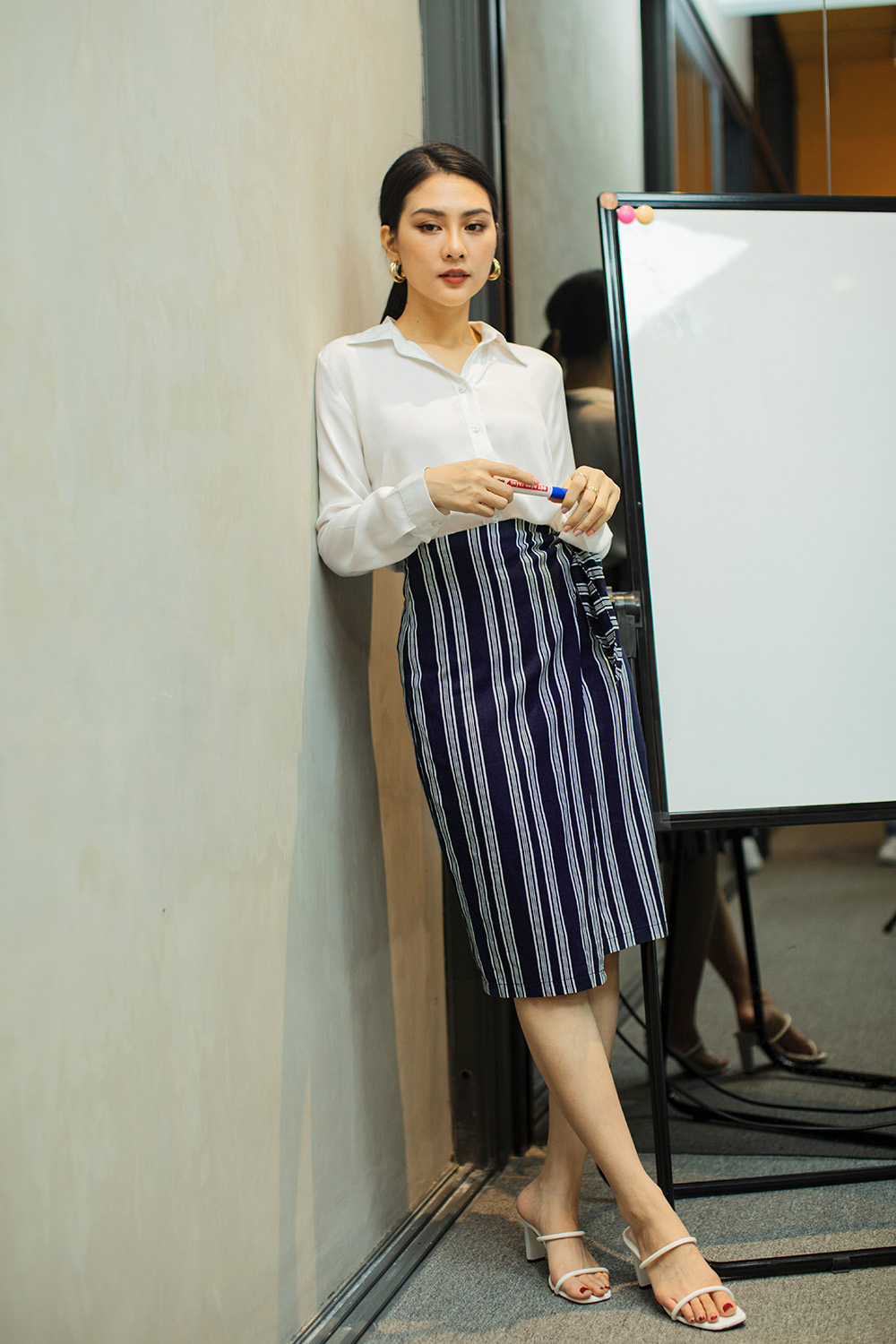 Jiashucheng 2023 Chân Váy Ôm Hông Kẻ Sọc Caro Phong Cách chanel Hàn Quốc  Quyến Rũ Cao Cấp | Shopee Việt Nam