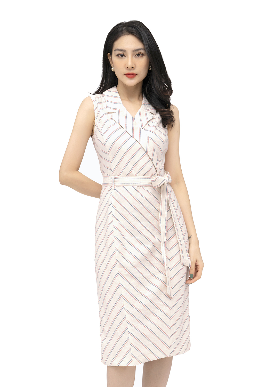 Đầm kẻ phối dây nơ eo cổ đan tông 