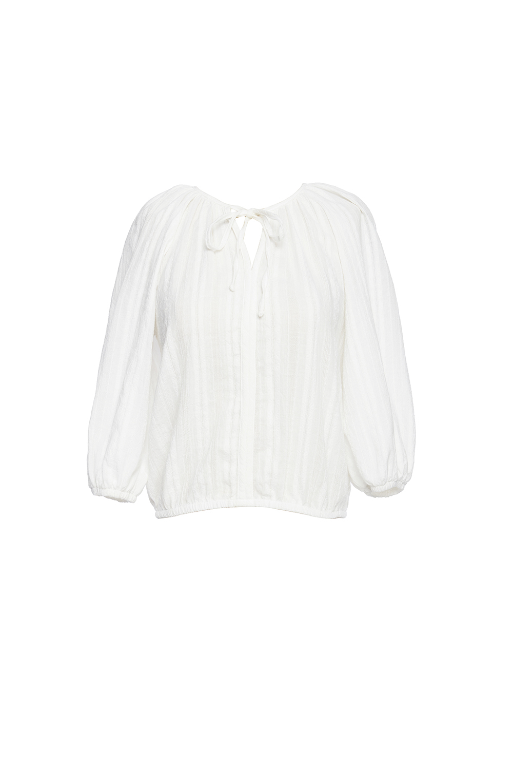 Áo trắng kiểu tay phồng phối nơ 