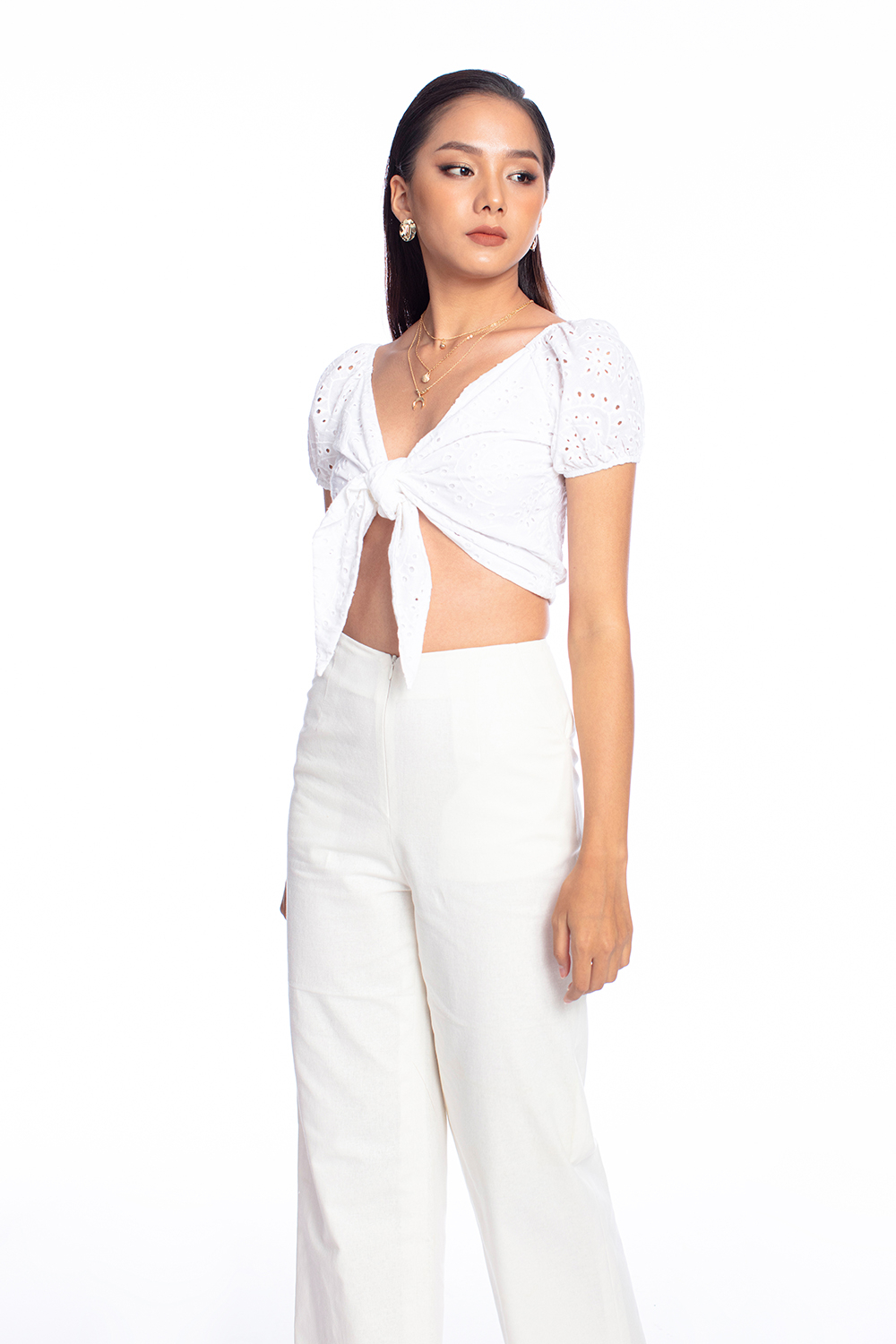 Quần trắng lưng cao ống suông 