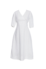 Đầm xòe trắng eo cao cổ V