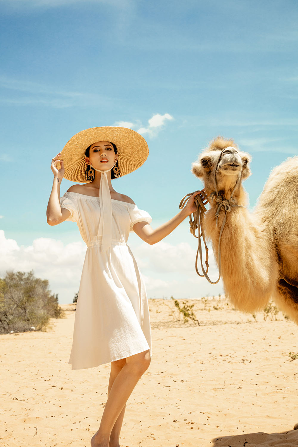 Đầm trắng trễ vai dáng xòe eo bo thun 