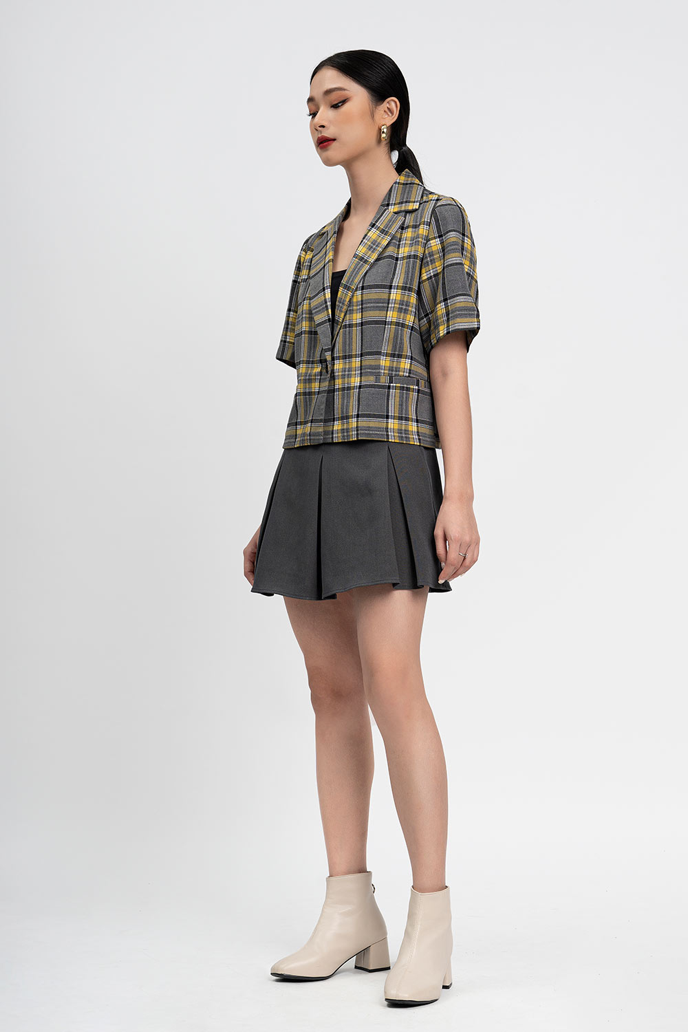 Áo khoác blazer tay ngắn kẻ caro có túi 