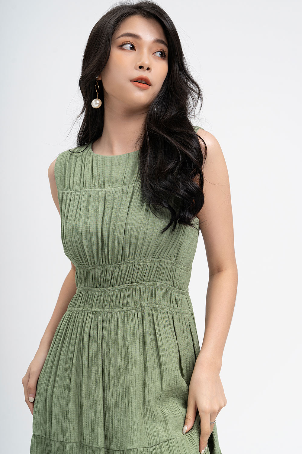 Đầm xòe dáng dài sát nách bo eo 