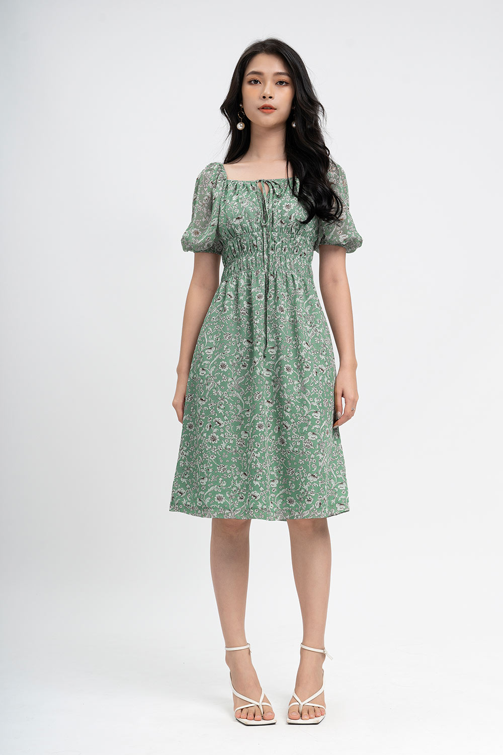 Đầm xòe hoa nhí nhấn eo cao 