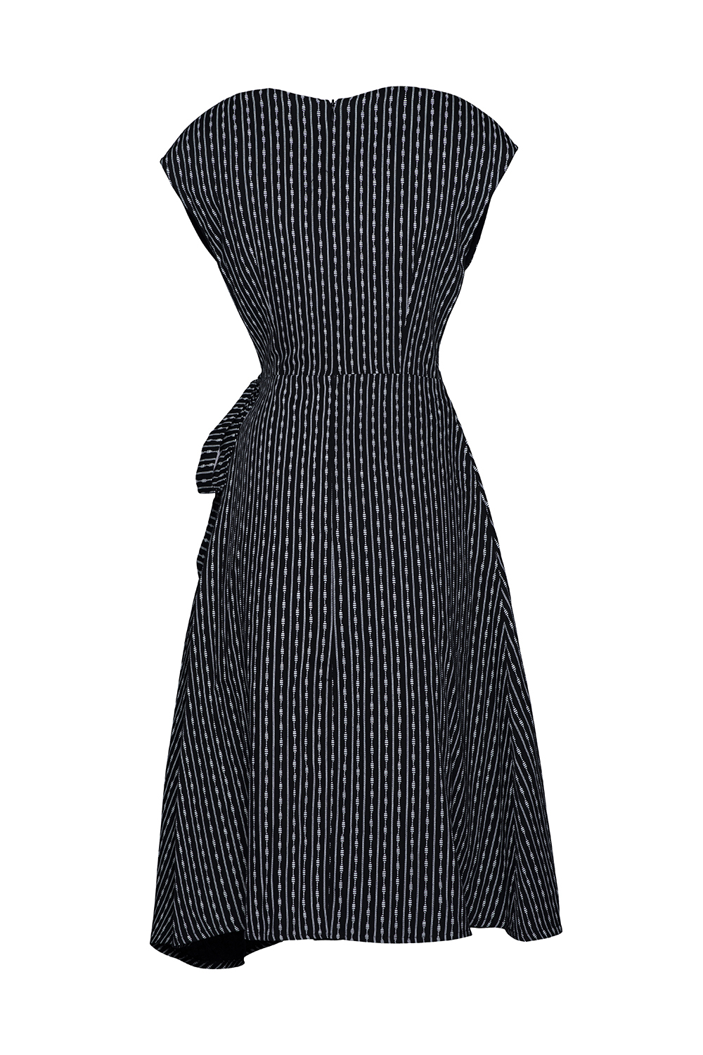 Đầm wrap dress buộc nơ họa tiết kẻ sọc 