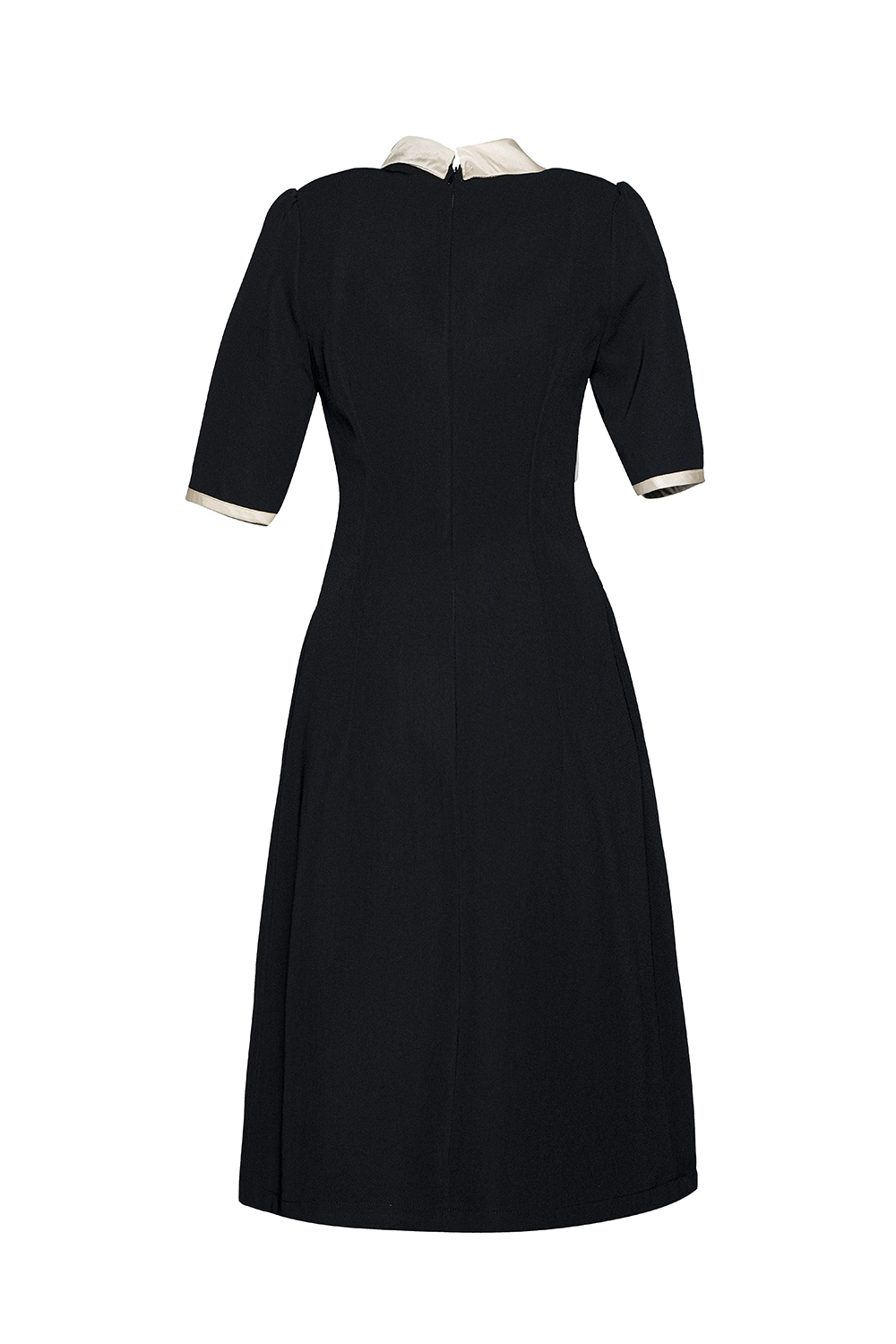 Đầm chữ A tay lửng phối nơ cổ 