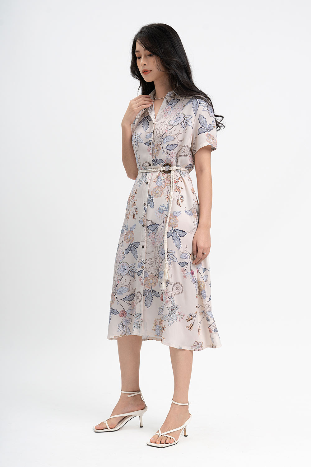 Đầm midi họa tiết hoa kèm thắt eo 