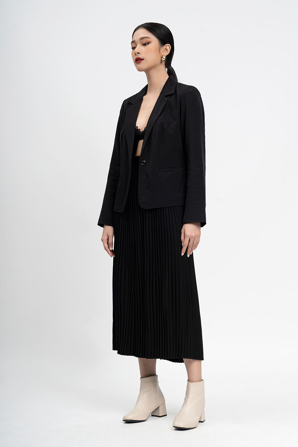 Áo khoác blazer đen 2 lớp túi mổ 