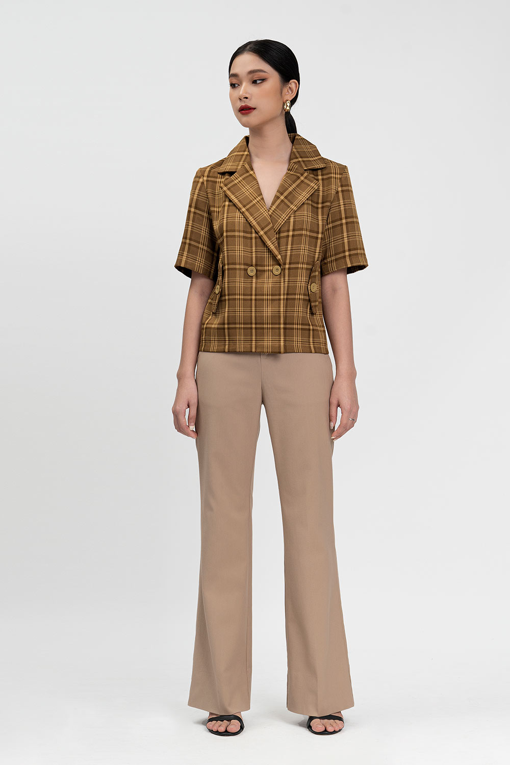 Áo khoác blazer tay ngắn họa tiết caro 