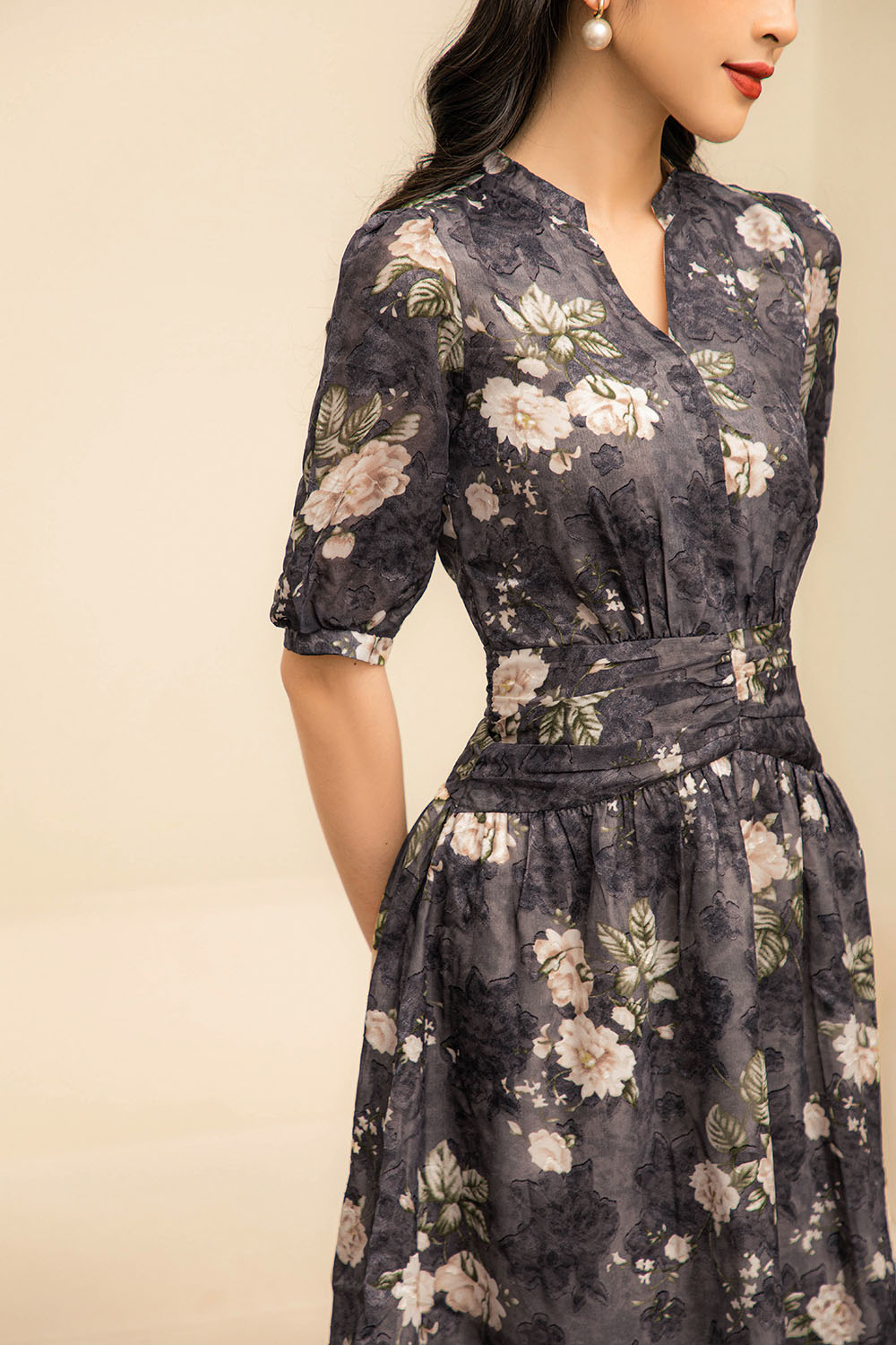 Đầm xòe tay lỡ họa tiết hoa 