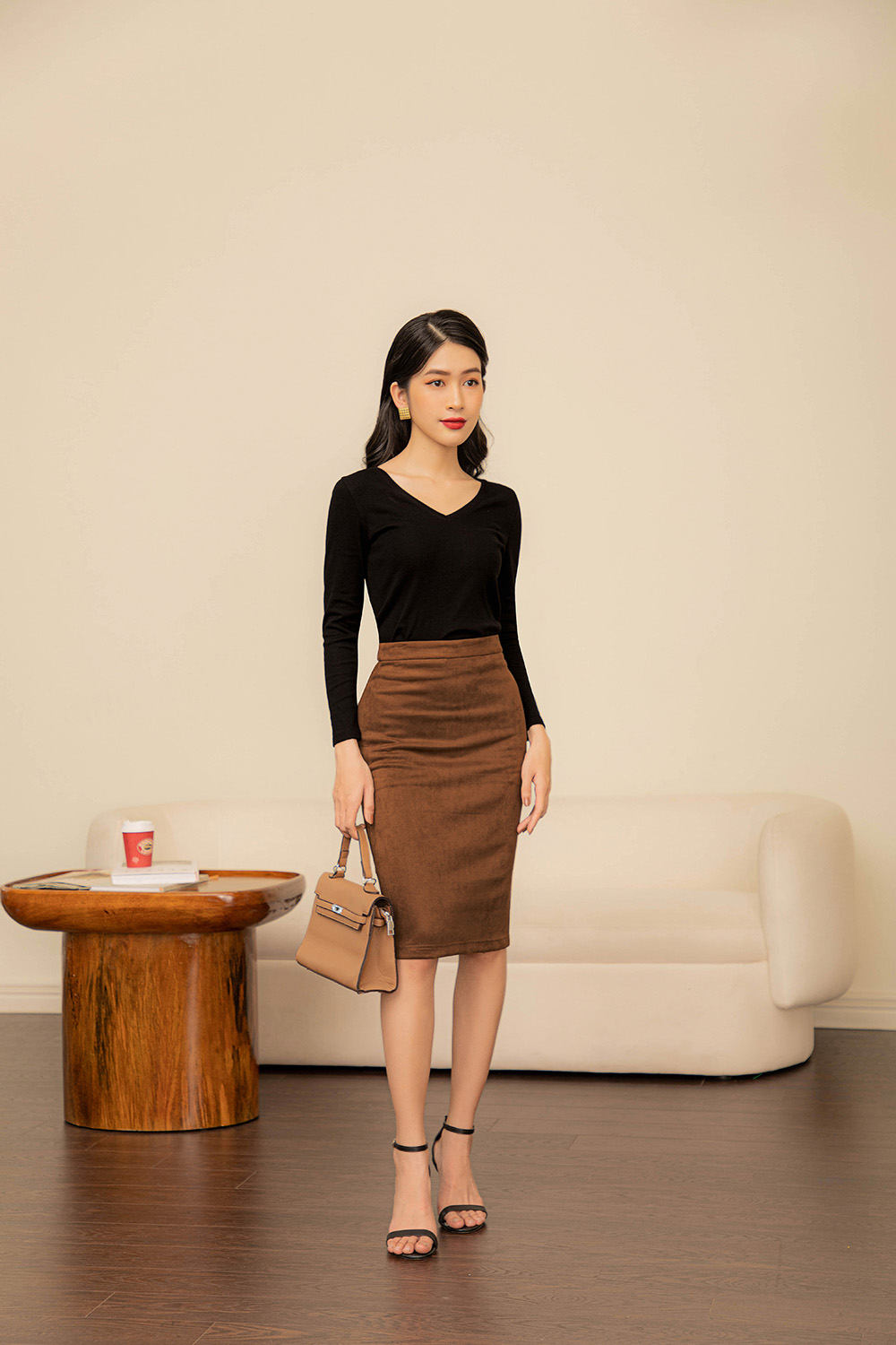 Chân váy bút chì công sở xẻ sau 