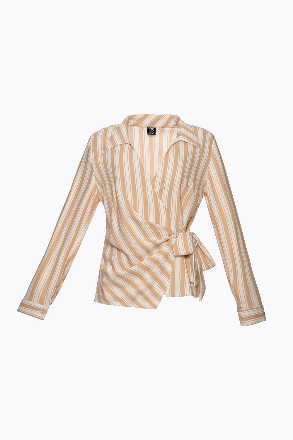 Áo sơ mi kẻ sọc vạt bất đối xứng