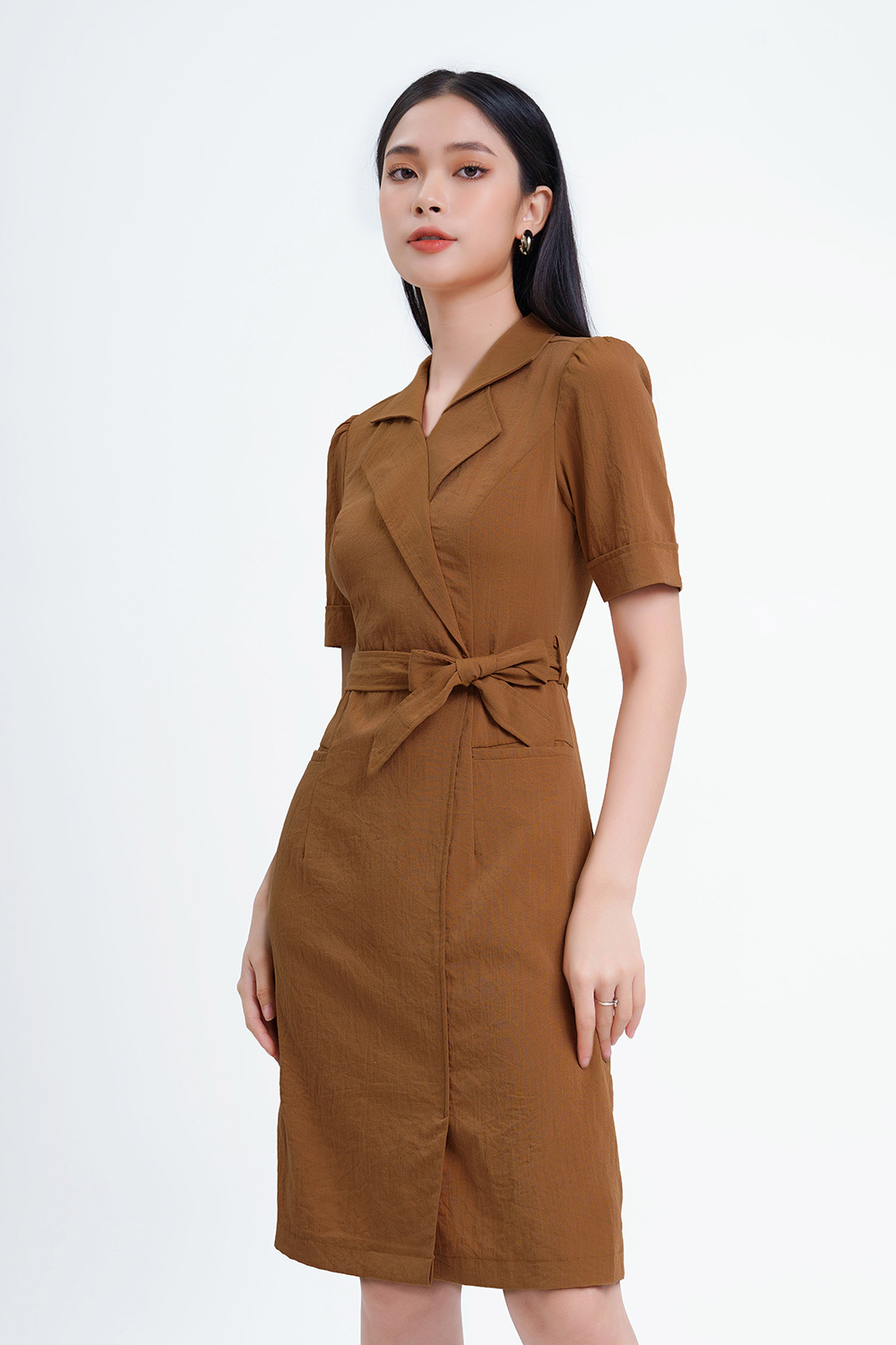 4 Tiêu chuẩn chọn váy đầm công sở nữ đẹp  Phú Hoàng Uniform