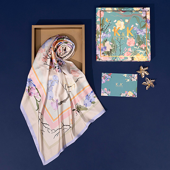 Tặng khăn lụa món quà đặc biệt từ K&K Fashion