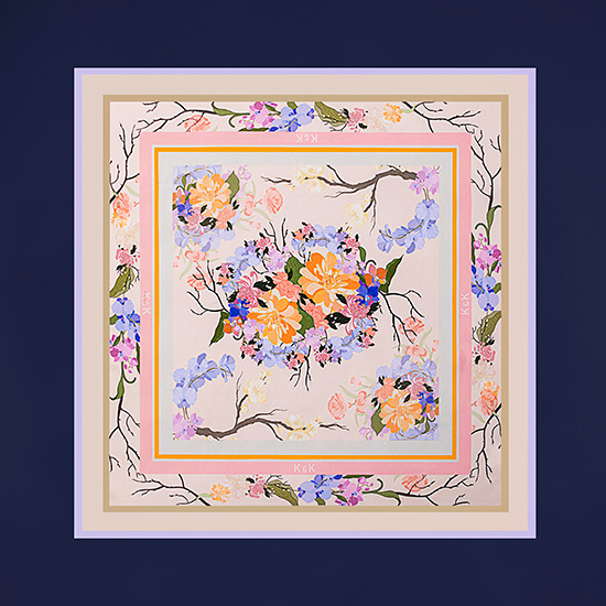 Tặng khăn lụa món quà đặc biệt từ K&K Fashion