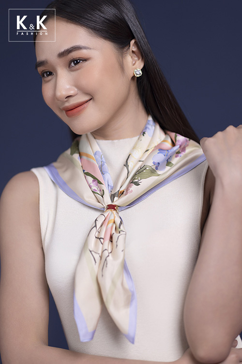 Khăn lụa - và những kiểu biến hóa đa dạng