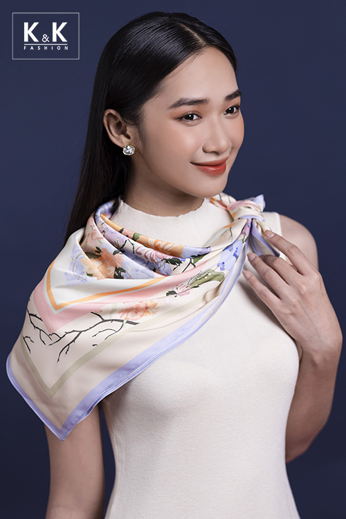 Khăn lụa - và những kiểu biến hóa đa dạng