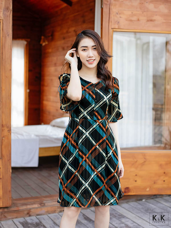 Đầm xòe cổ tim tay lửng KK95-15