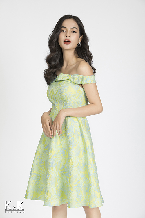 Đầm xòe trễ vai họa tiết màu sắc tươi sáng HL06-39