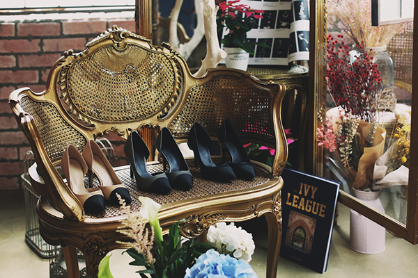 Gợi ý chọn đầm công sở đẹp cho phụ nữ tuổi 30